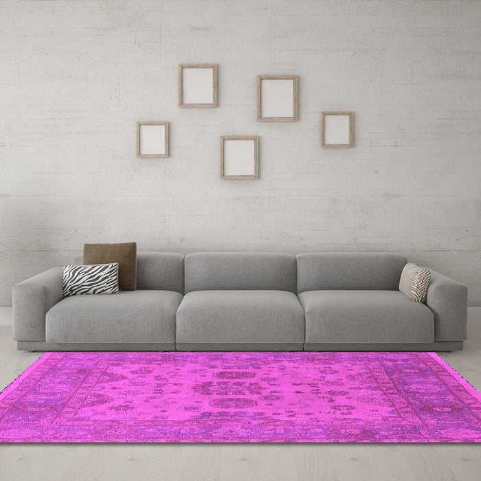 Machine Washable Oriental Pink Industrial Rug in a Living Room, wshurb1626pnk