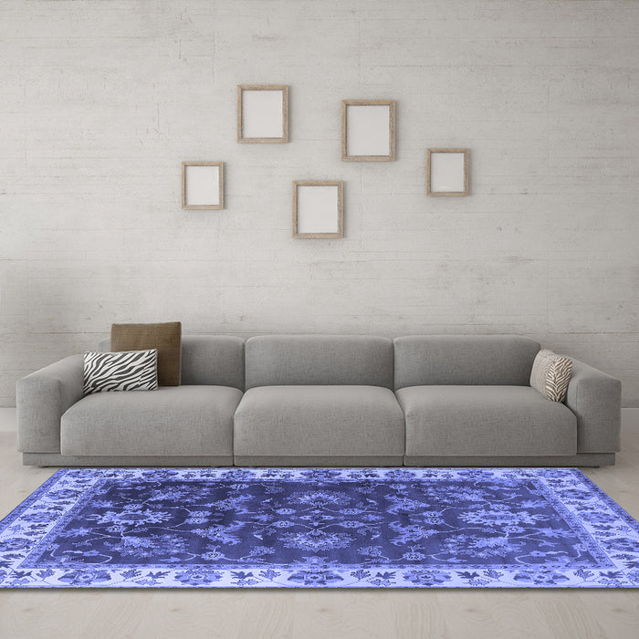 Machine Washable Oriental Blue Industrial Rug in a Living Room, wshurb1627blu