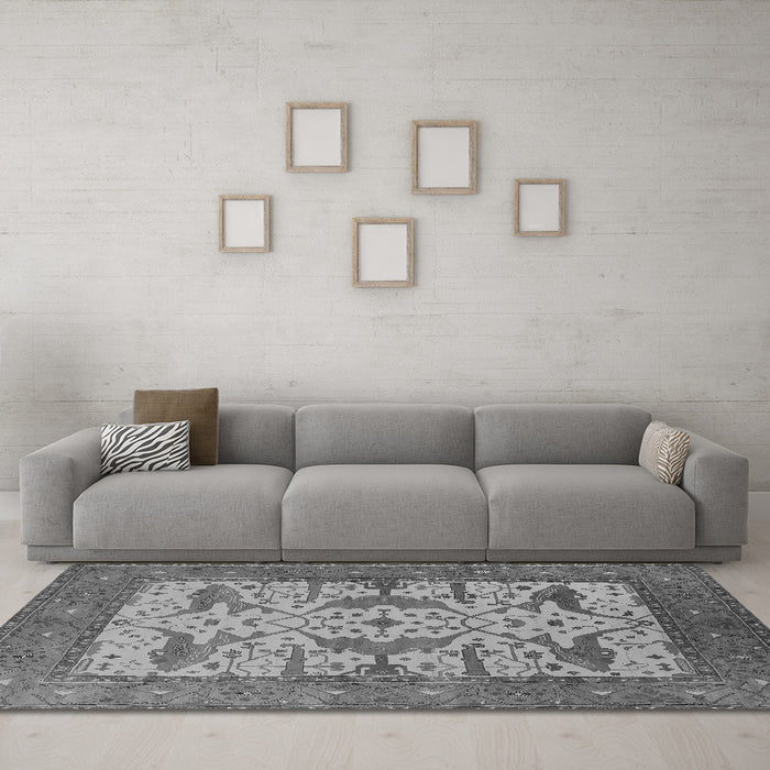 Machine Washable Oriental Gray Industrial Rug in a Living Room,, wshurb1629gry