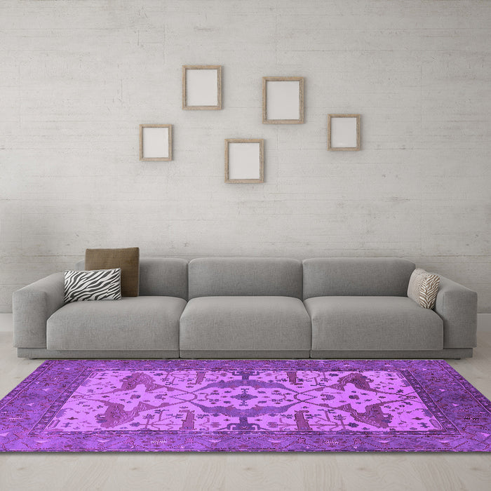 Machine Washable Oriental Purple Industrial Area Rugs in a Living Room, wshurb1629pur