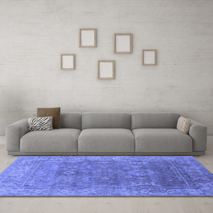 Machine Washable Oriental Blue Industrial Rug in a Living Room, wshurb1630blu
