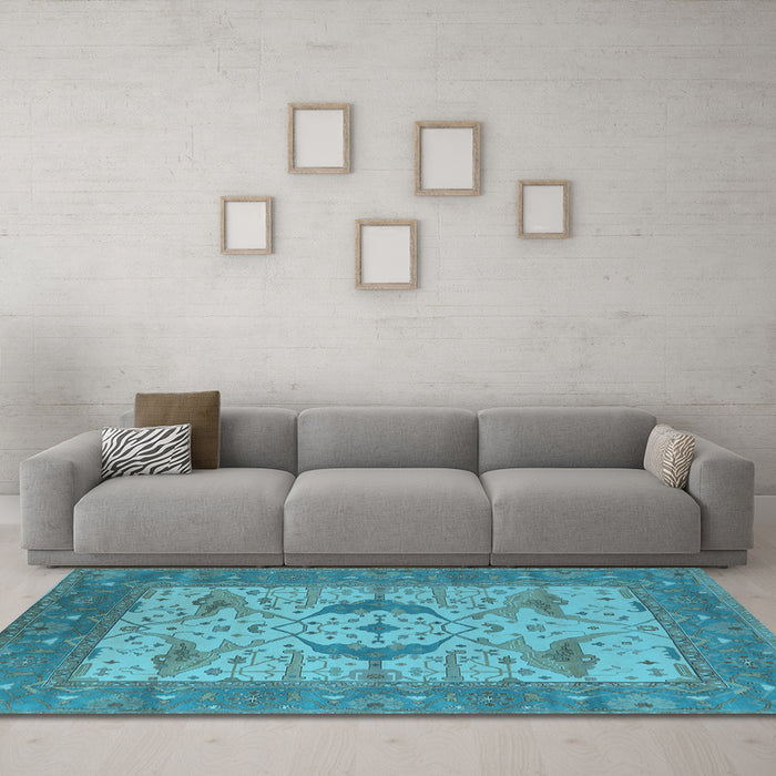 Machine Washable Oriental Light Blue Industrial Rug in a Living Room, wshurb1632lblu