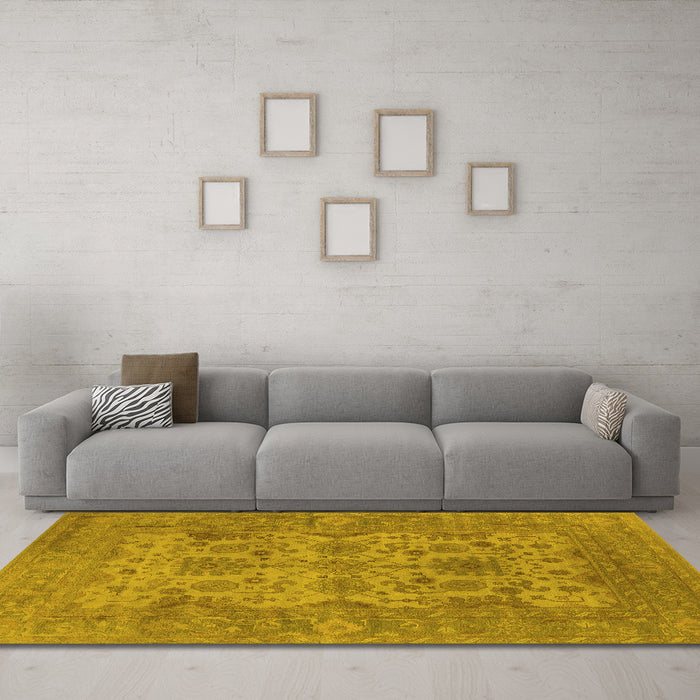 Machine Washable Oriental Yellow Industrial Rug in a Living Room, wshurb1634yw