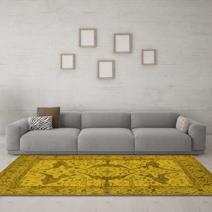 Machine Washable Oriental Yellow Industrial Rug in a Living Room, wshurb1637yw