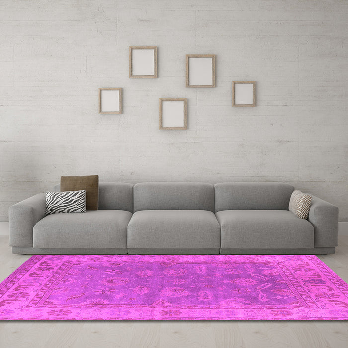 Machine Washable Oriental Pink Industrial Rug in a Living Room, wshurb1638pnk