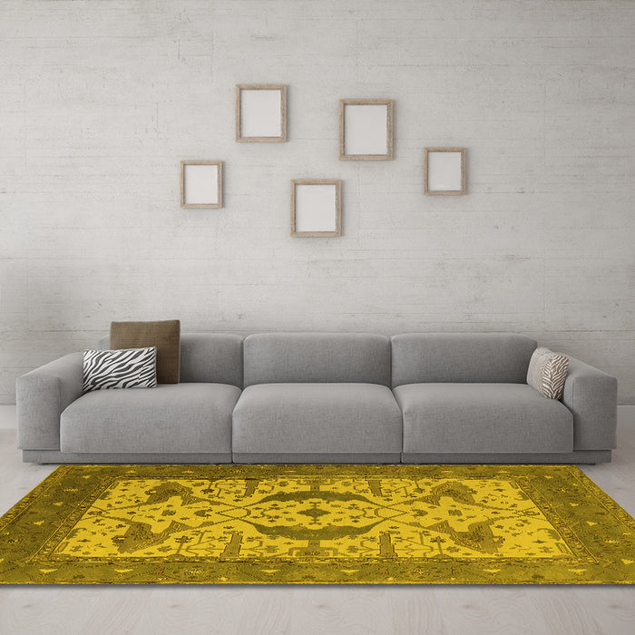 Machine Washable Oriental Yellow Industrial Rug in a Living Room, wshurb1640yw