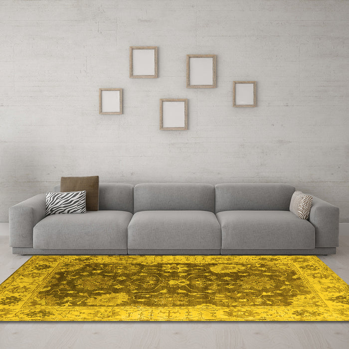 Machine Washable Oriental Yellow Industrial Rug in a Living Room, wshurb1641yw