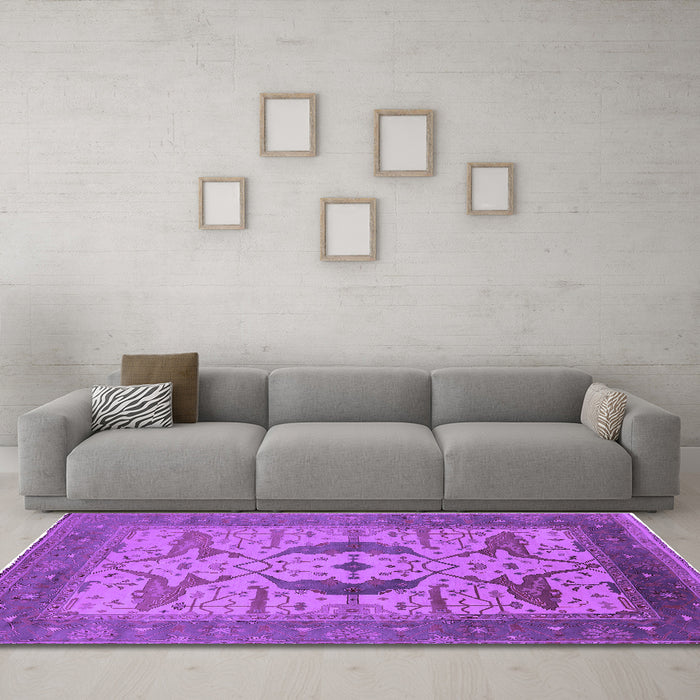 Machine Washable Oriental Purple Industrial Area Rugs in a Living Room, wshurb1642pur