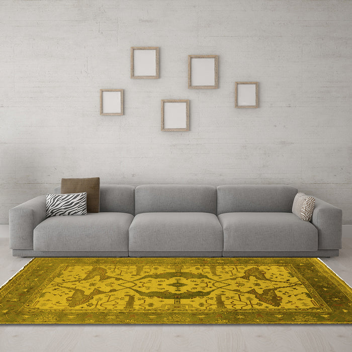 Machine Washable Oriental Yellow Industrial Rug in a Living Room, wshurb1642yw