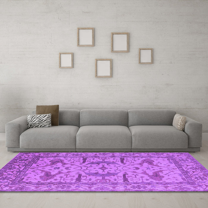 Machine Washable Oriental Purple Industrial Area Rugs in a Living Room, wshurb1647pur