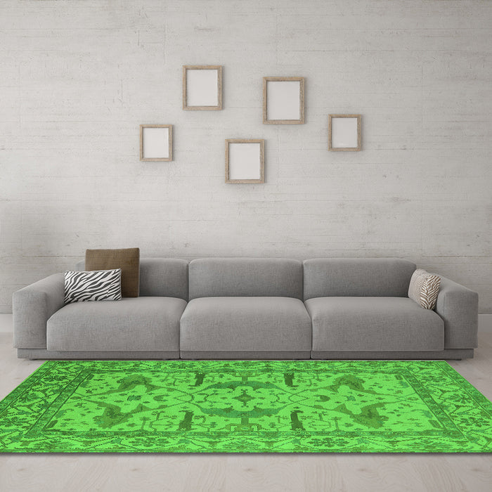 Machine Washable Oriental Green Industrial Area Rugs in a Living Room,, wshurb1647grn