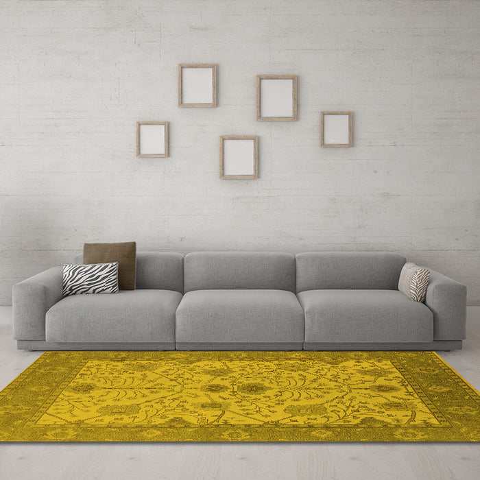 Machine Washable Oriental Yellow Industrial Rug in a Living Room, wshurb1648yw