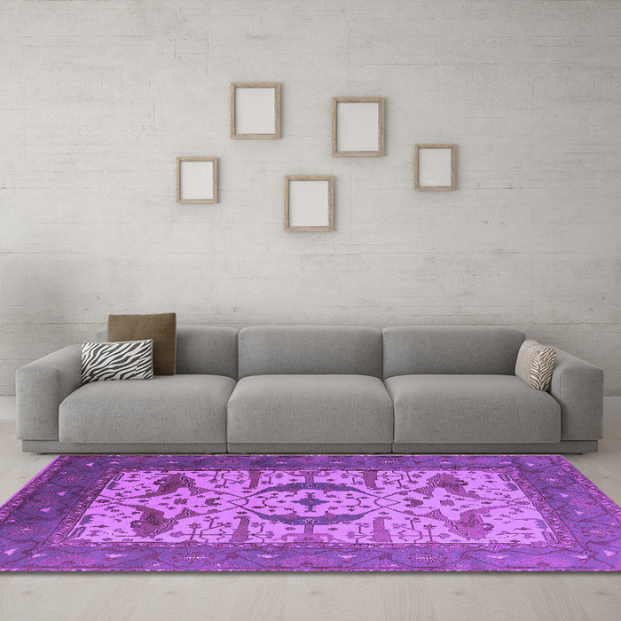 Machine Washable Oriental Purple Industrial Area Rugs in a Living Room, wshurb1649pur