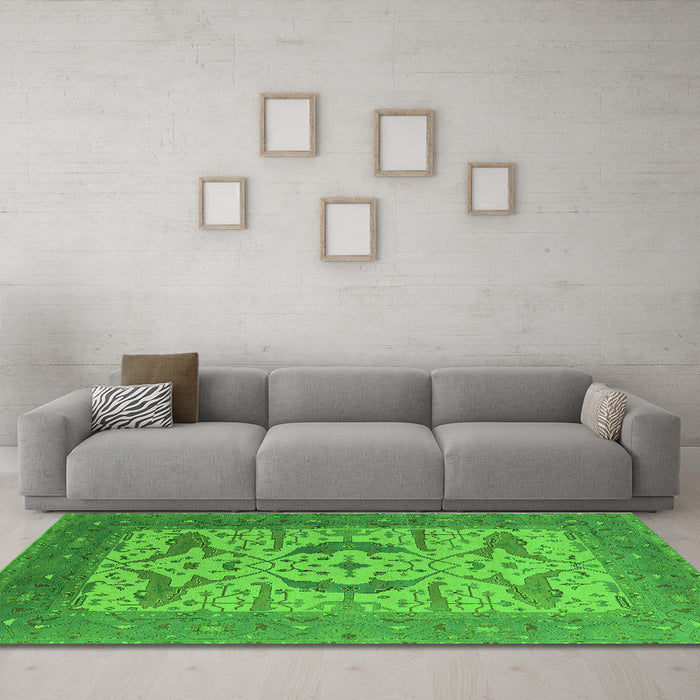 Machine Washable Oriental Green Industrial Area Rugs in a Living Room,, wshurb1651grn