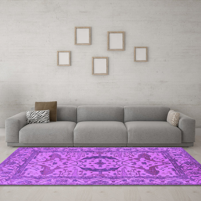 Machine Washable Oriental Purple Industrial Area Rugs in a Living Room, wshurb1652pur