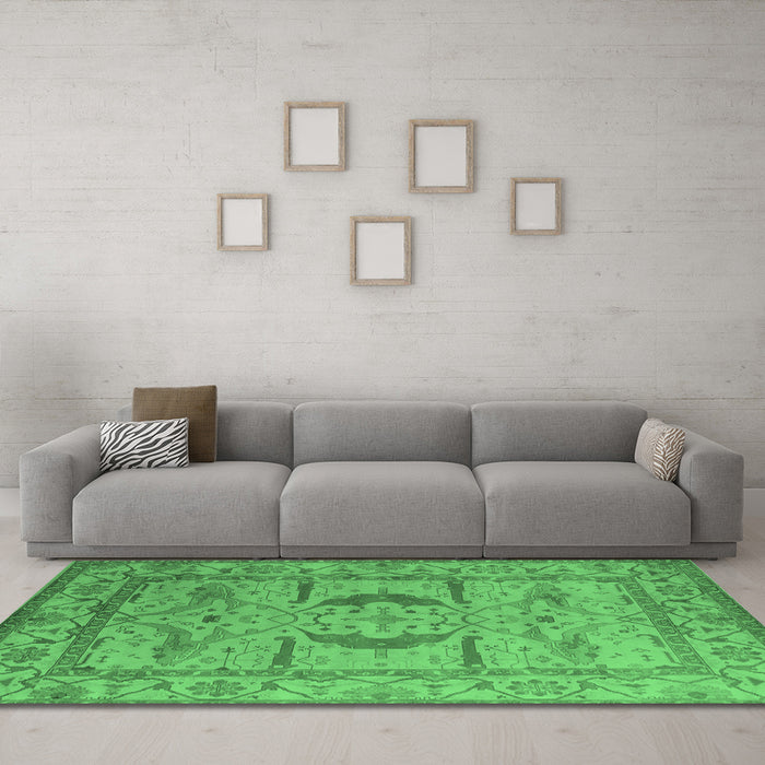 Machine Washable Oriental Emerald Green Industrial Area Rugs in a Living Room,, wshurb1655emgrn