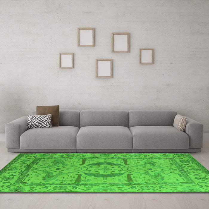 Machine Washable Oriental Green Industrial Area Rugs in a Living Room,, wshurb1655grn