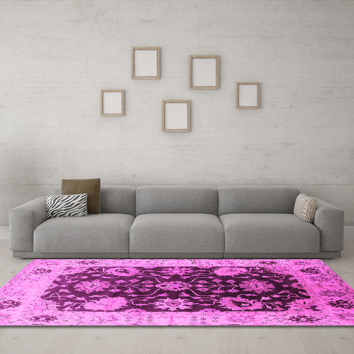 Machine Washable Oriental Pink Industrial Rug in a Living Room, wshurb1657pnk