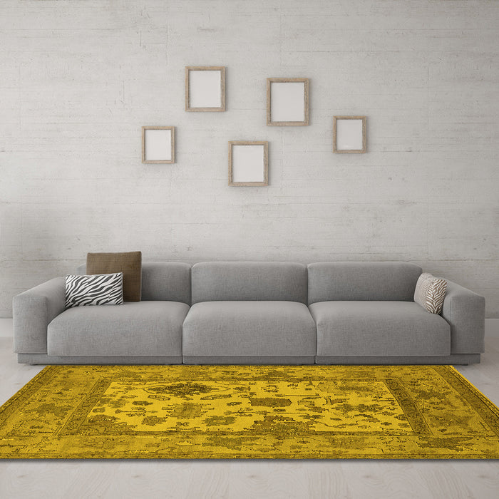 Machine Washable Oriental Yellow Industrial Rug in a Living Room, wshurb1661yw