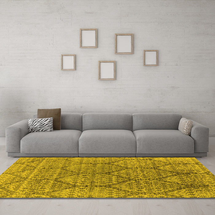 Machine Washable Oriental Yellow Industrial Rug in a Living Room, wshurb1662yw