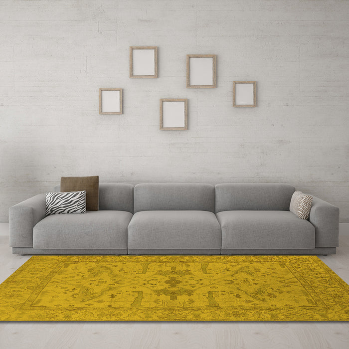 Machine Washable Oriental Yellow Industrial Rug in a Living Room, wshurb1665yw
