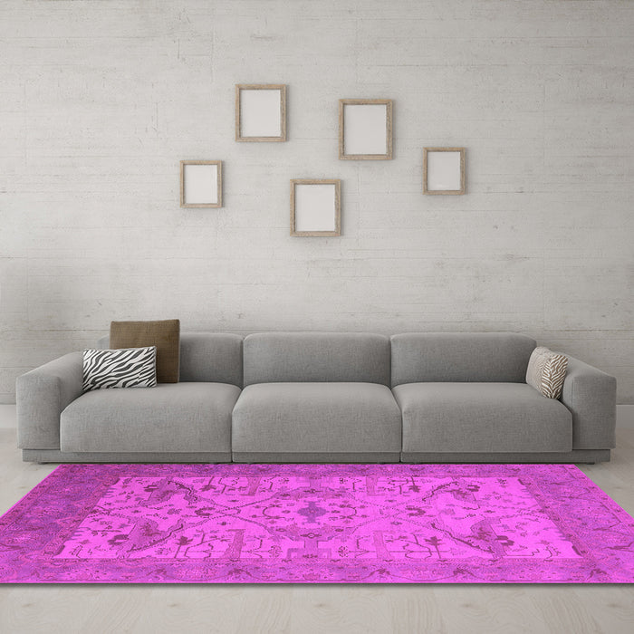 Machine Washable Oriental Pink Industrial Rug in a Living Room, wshurb1666pnk