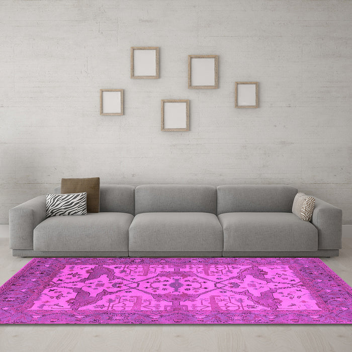 Machine Washable Oriental Pink Industrial Rug in a Living Room, wshurb1667pnk