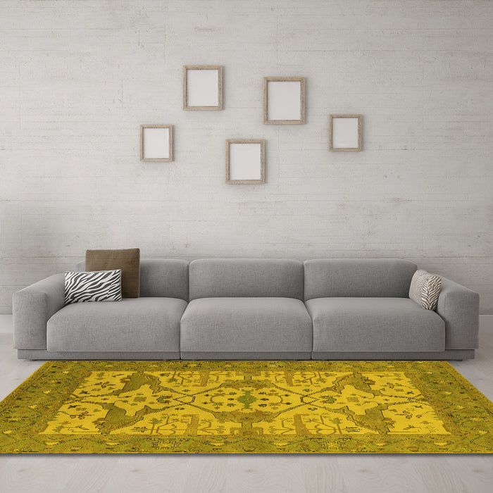 Machine Washable Oriental Yellow Industrial Rug in a Living Room, wshurb1667yw