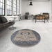 Round Mid-Century Modern Pink Oriental Rug in a Office, urb1669