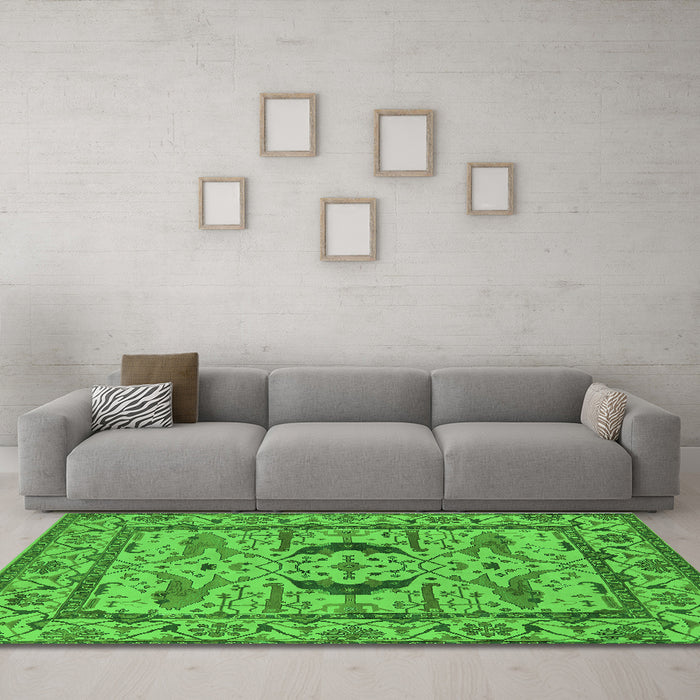 Machine Washable Oriental Green Industrial Area Rugs in a Living Room,, wshurb1671grn