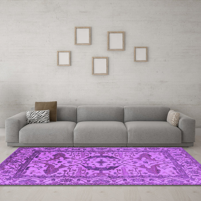 Machine Washable Oriental Purple Industrial Area Rugs in a Living Room, wshurb1672pur