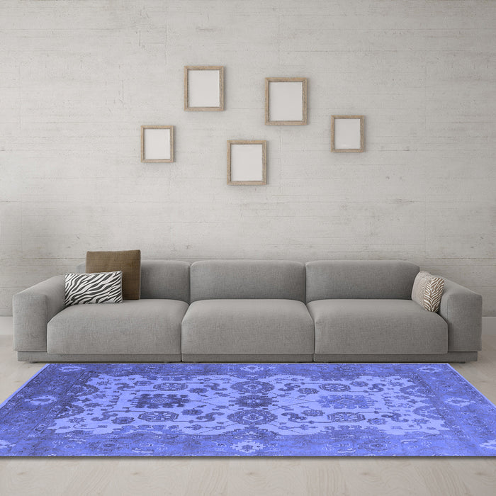 Machine Washable Oriental Blue Industrial Rug in a Living Room, wshurb1673blu