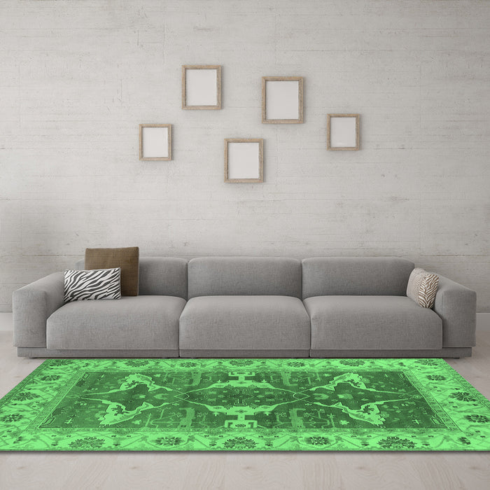 Machine Washable Oriental Emerald Green Industrial Area Rugs in a Living Room,, wshurb1674emgrn