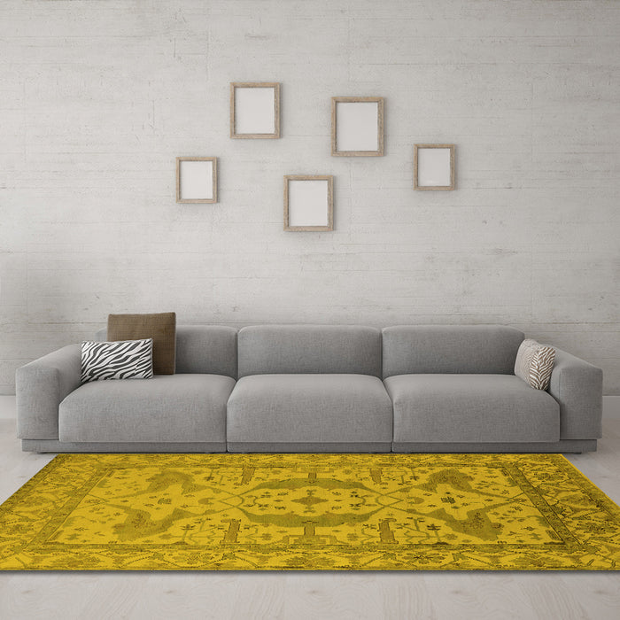 Machine Washable Oriental Yellow Industrial Rug in a Living Room, wshurb1675yw