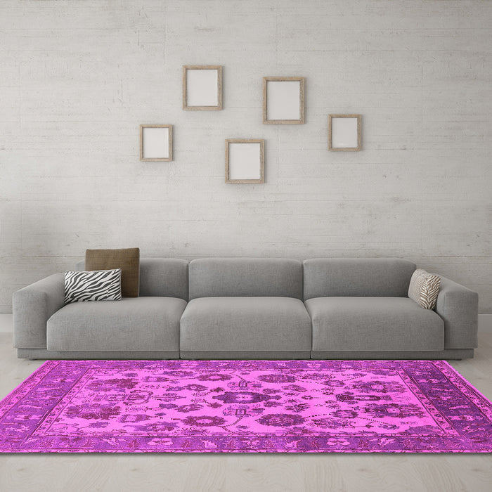 Machine Washable Oriental Pink Industrial Rug in a Living Room, wshurb1677pnk
