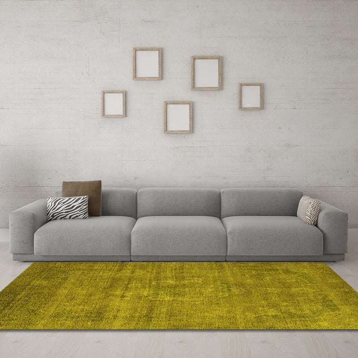 Machine Washable Oriental Yellow Industrial Rug in a Living Room, wshurb1678yw
