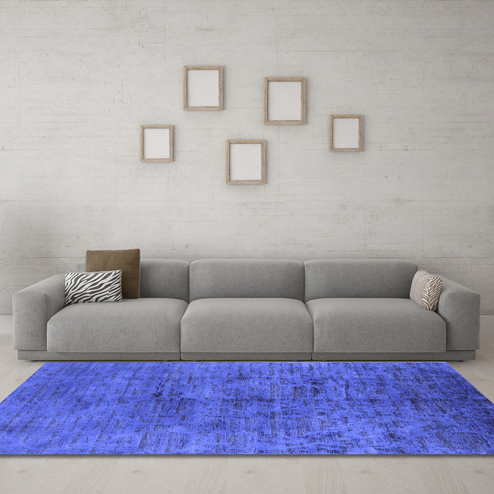 Machine Washable Oriental Blue Industrial Rug in a Living Room, wshurb1687blu