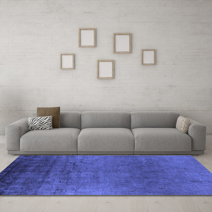 Machine Washable Oriental Blue Industrial Rug in a Living Room, wshurb1690blu