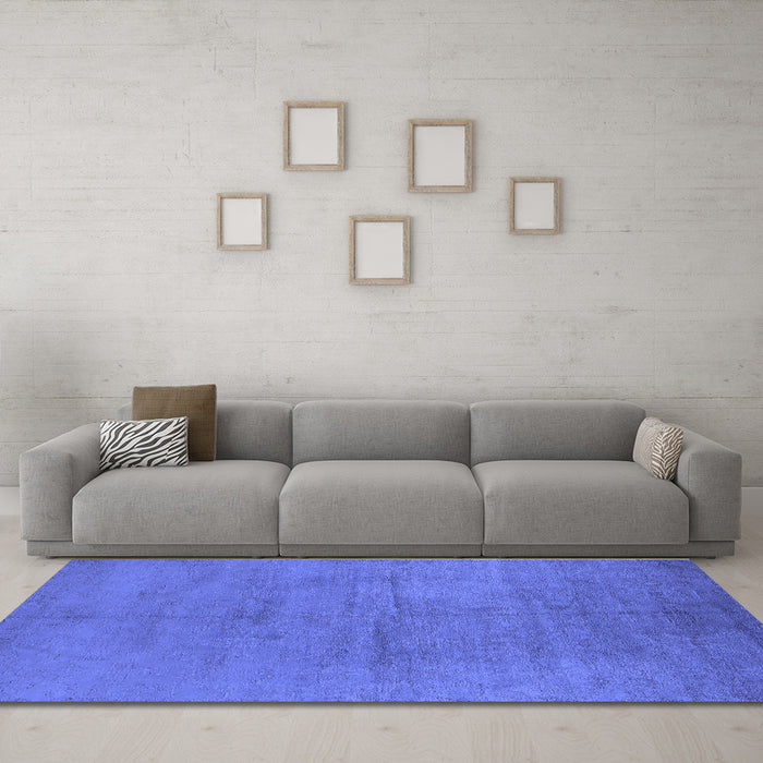 Machine Washable Oriental Blue Industrial Rug in a Living Room, wshurb1692blu