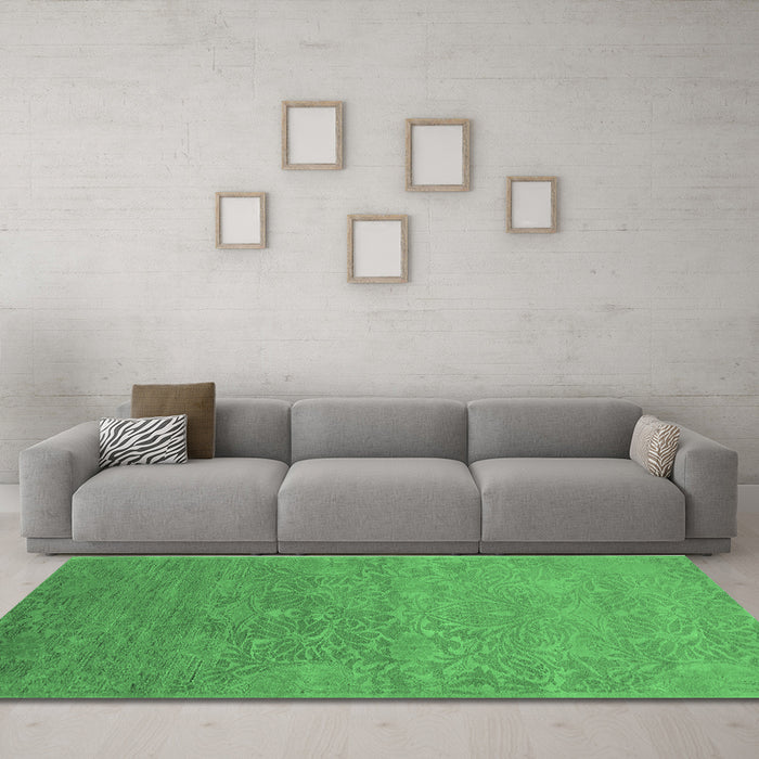 Machine Washable Oriental Emerald Green Industrial Area Rugs in a Living Room,, wshurb1693emgrn