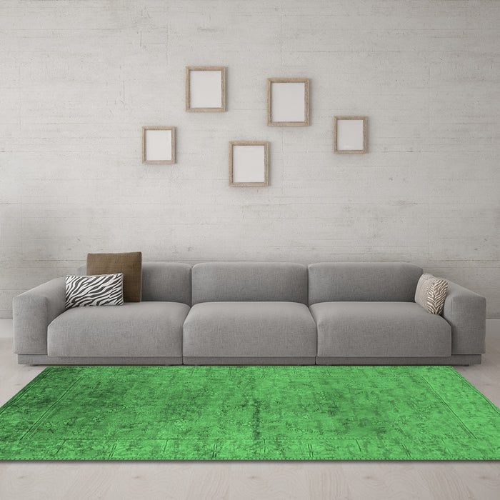 Machine Washable Oriental Emerald Green Industrial Area Rugs in a Living Room,, wshurb1700emgrn
