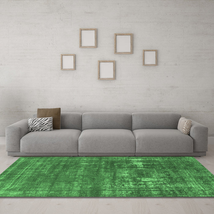 Machine Washable Oriental Emerald Green Industrial Area Rugs in a Living Room,, wshurb1702emgrn