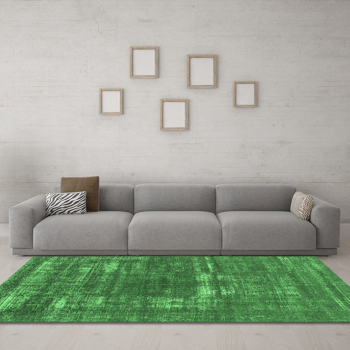 Machine Washable Oriental Emerald Green Industrial Area Rugs in a Living Room,, wshurb1703emgrn