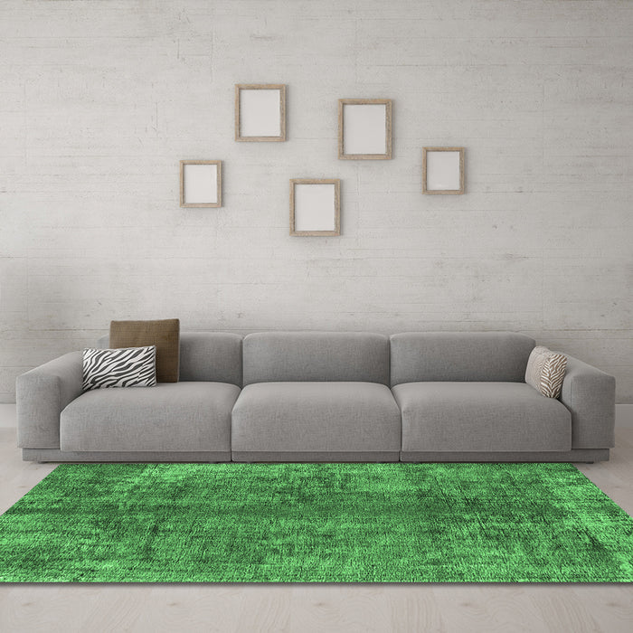 Machine Washable Oriental Emerald Green Industrial Area Rugs in a Living Room,, wshurb1704emgrn
