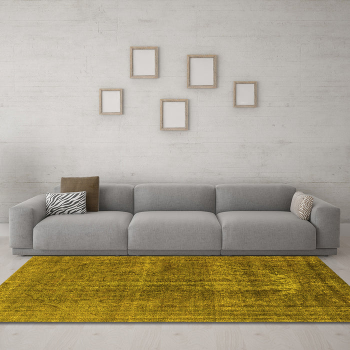 Machine Washable Oriental Yellow Industrial Rug in a Living Room, wshurb1706yw