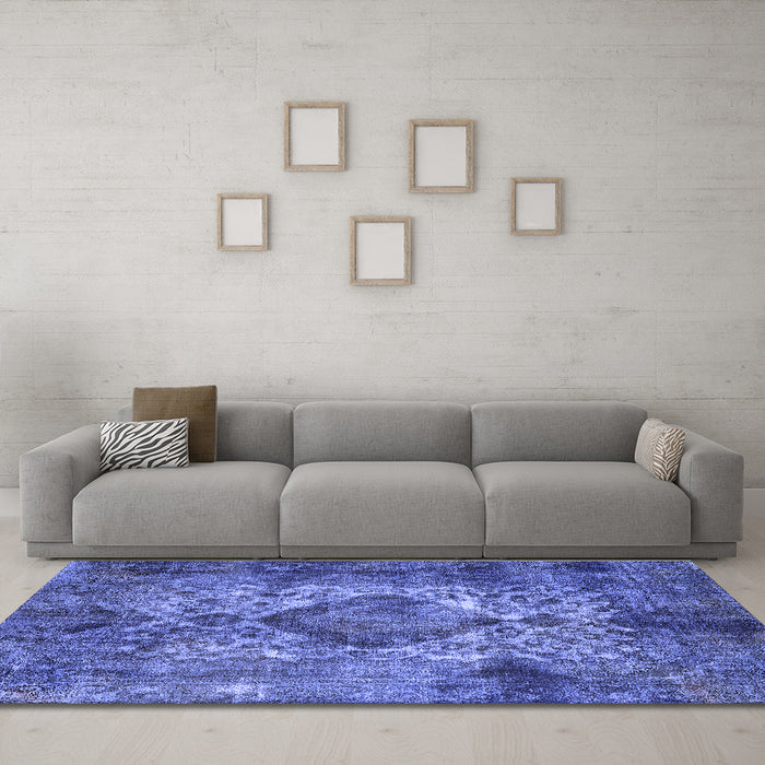 Machine Washable Oriental Blue Industrial Rug in a Living Room, wshurb1708blu