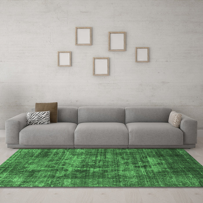 Machine Washable Oriental Emerald Green Industrial Area Rugs in a Living Room,, wshurb1709emgrn