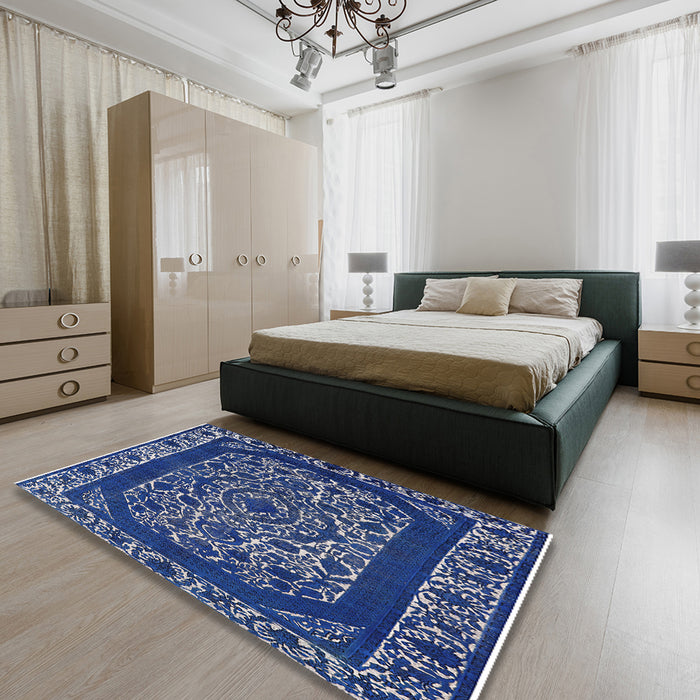 Mid-Century Modern Light Purple Blue Oriental Rug in a Bedroom, urb1711
