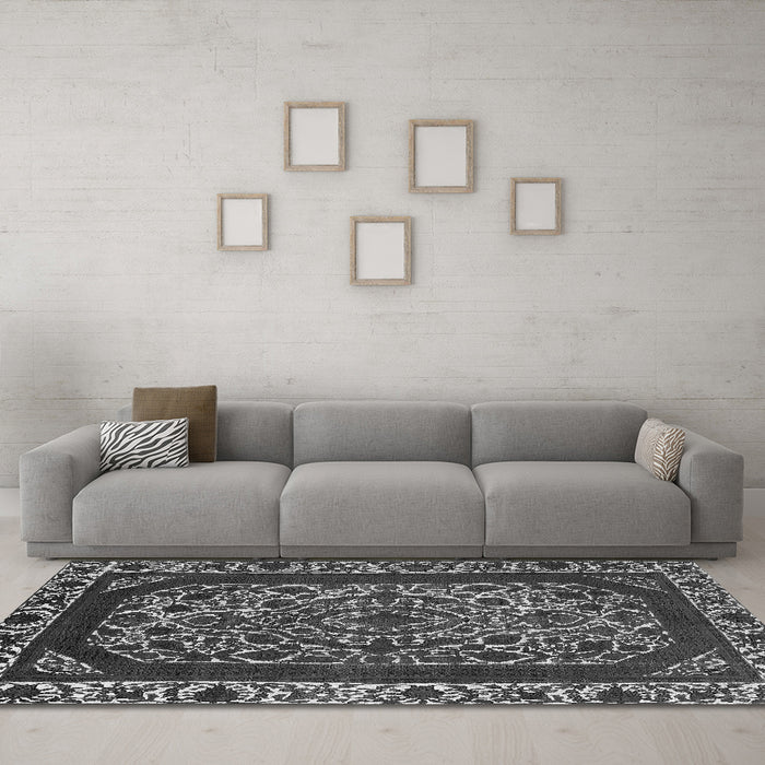 Machine Washable Oriental Gray Industrial Rug in a Living Room,, wshurb1711gry