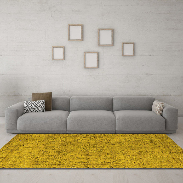 Machine Washable Oriental Yellow Industrial Rug in a Living Room, wshurb1712yw